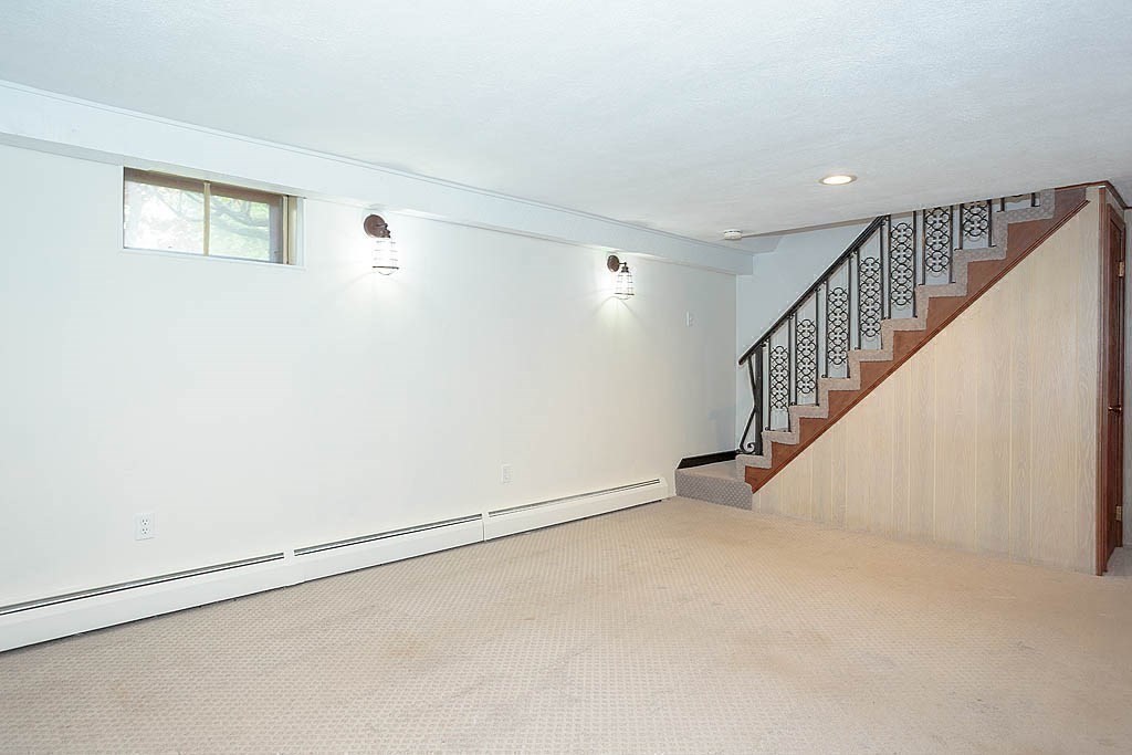 10 Brentwood Drive, Reading, MA Photo #22