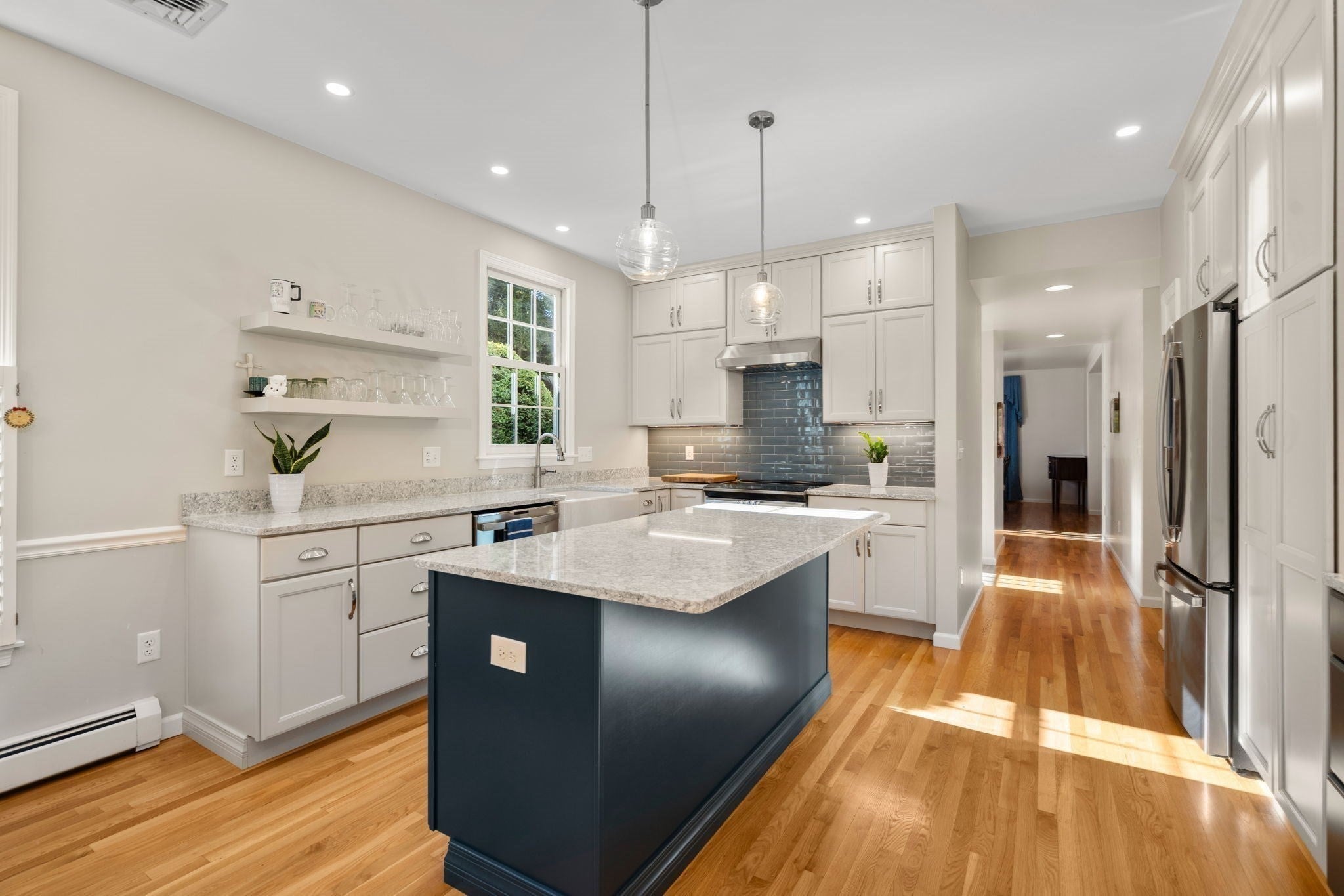 196 Bay Colony Drive, Westwood, MA, 196 Bay Colony Drive, Westwood, MA Photo #4