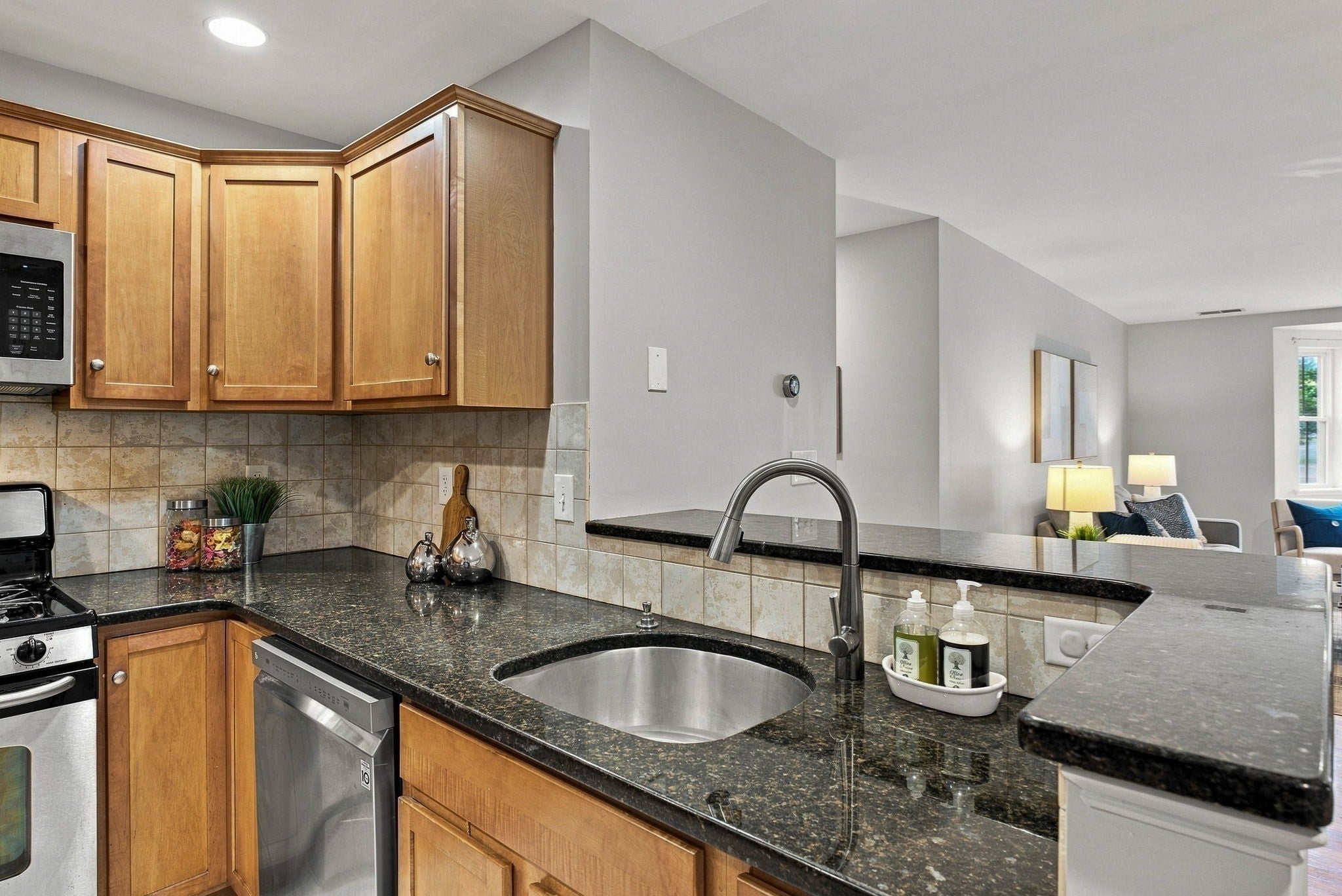 120 Wyllis Avenue 104