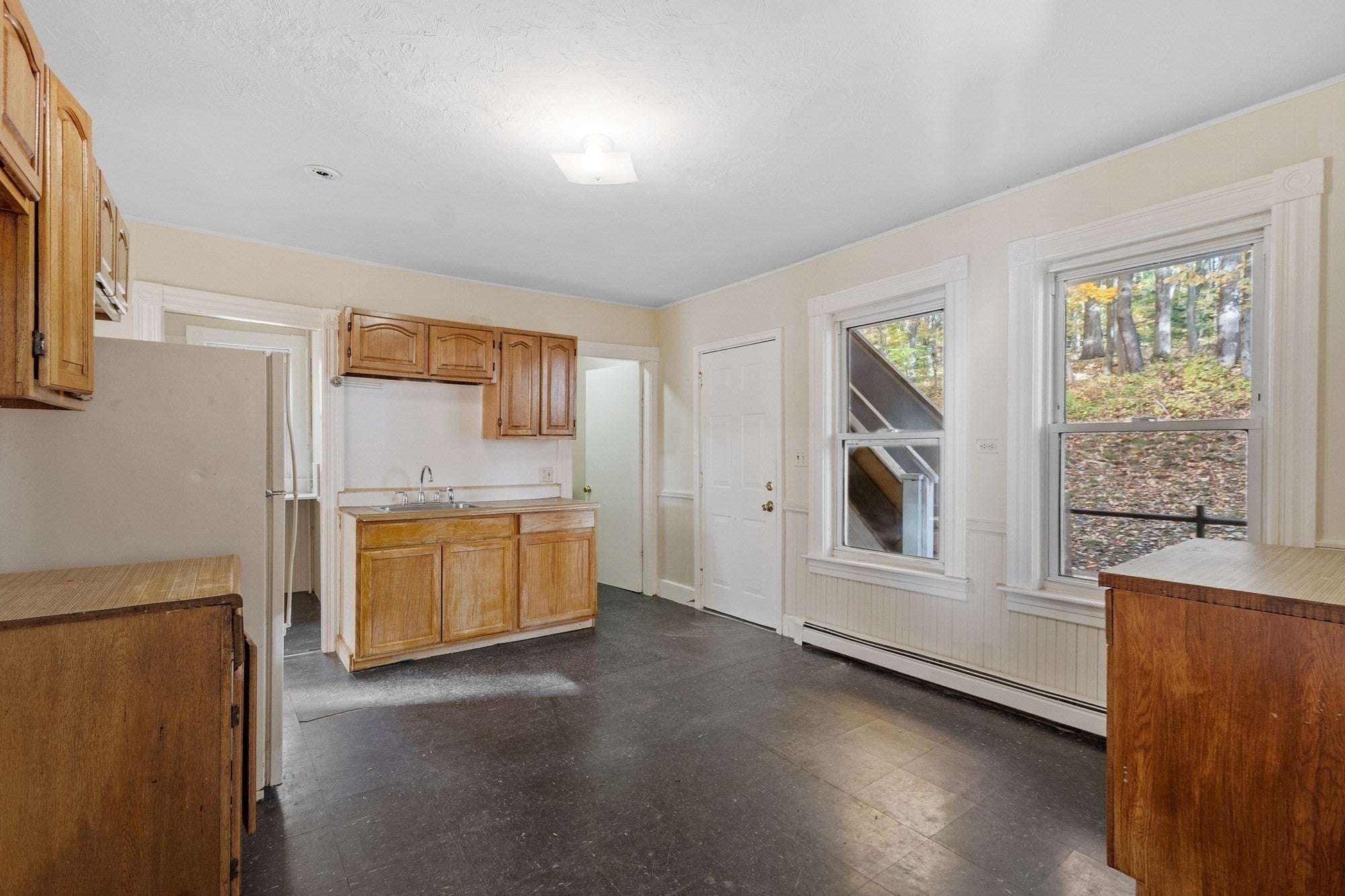 11 Nutting St, Fitchburg, MA Photo #10