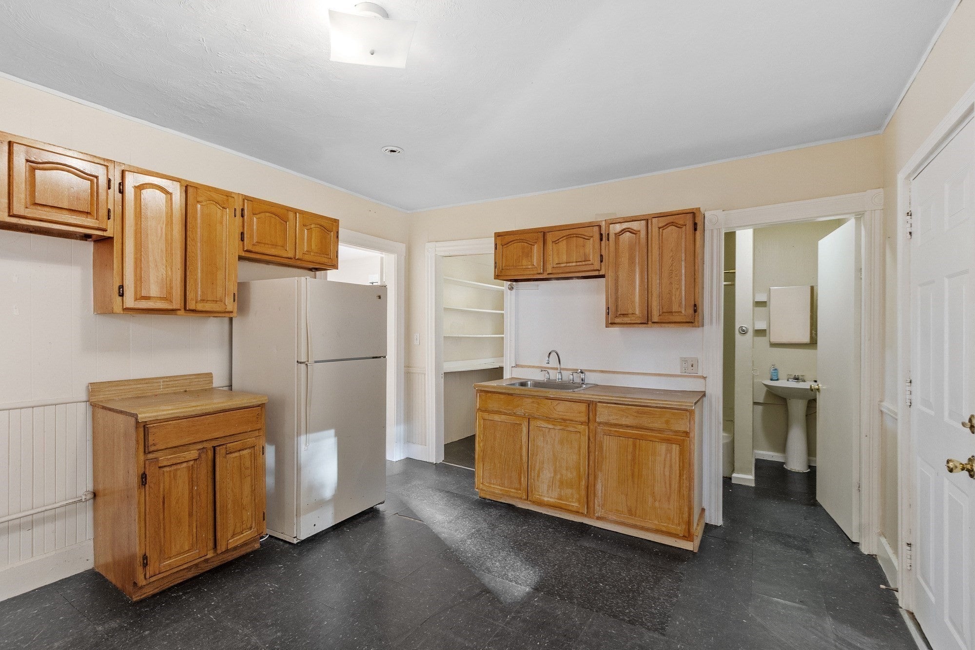 11 Nutting St, Fitchburg, MA Photo #11