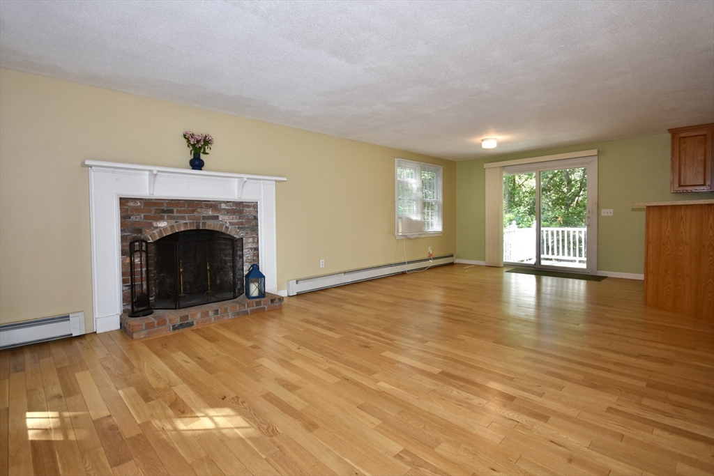 43 Christopher Hollow Rd