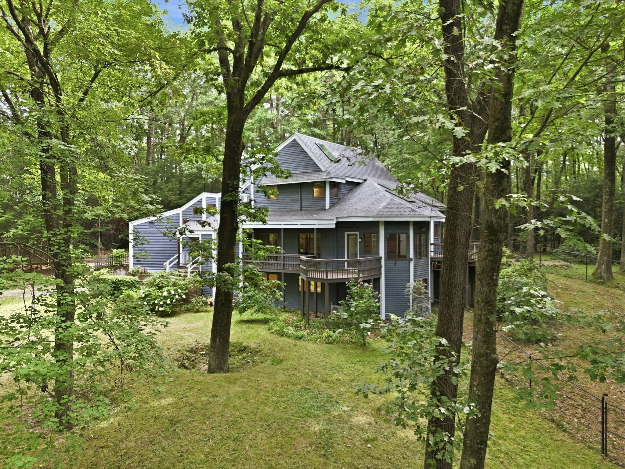 Photo of 616 Station Rd, Amherst, MA