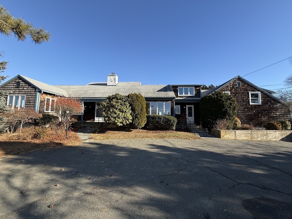 5 Winter Island Road