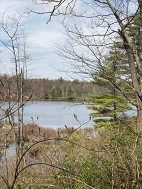 90 Log Cabin Rd Ashby MA 01431