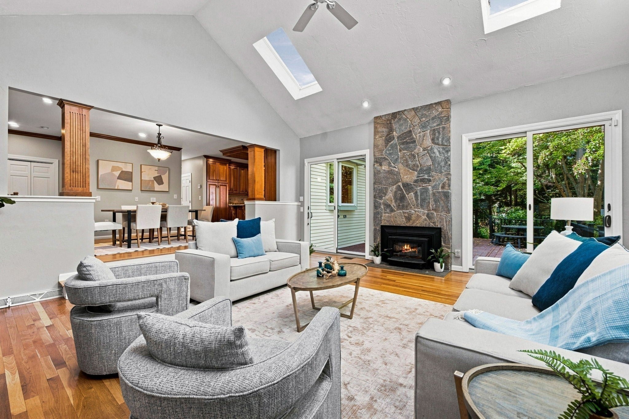 4 Webster Cir