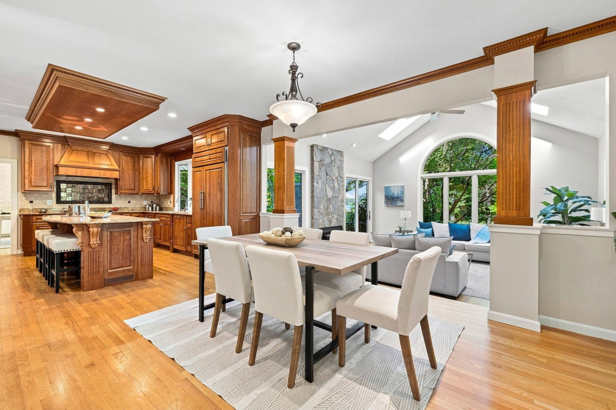 4 Webster Cir