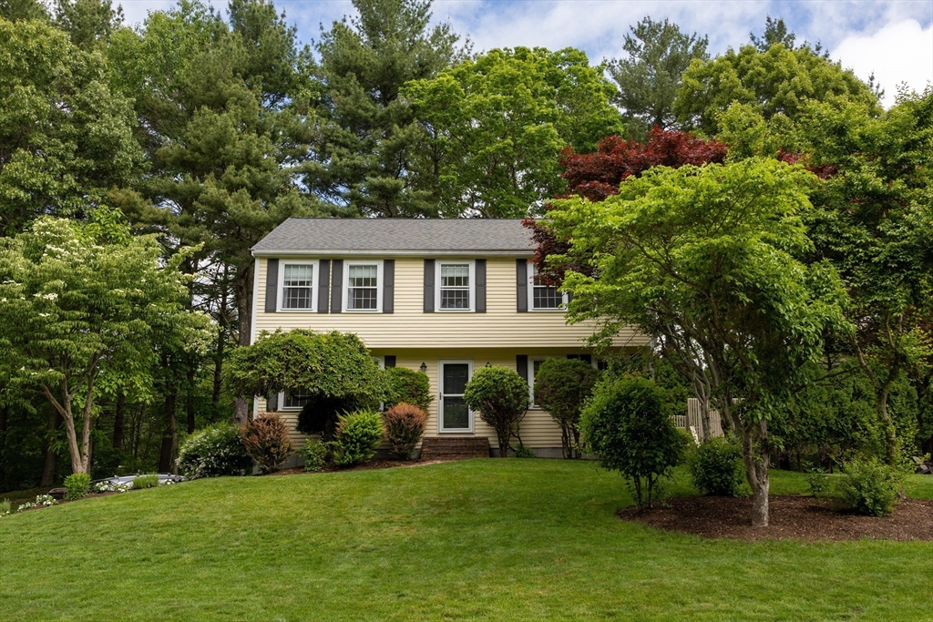 15 Lorraine Metcalf Dr