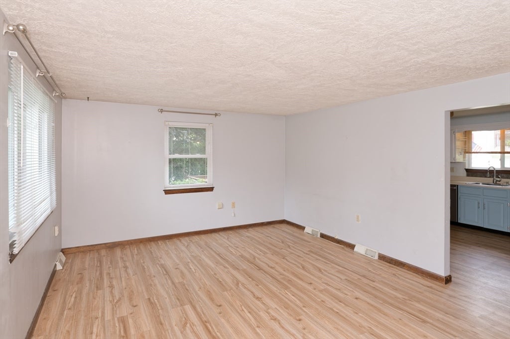 41 West St #41, Milford, MA, 41 West St #41, Milford, MA Photo #4