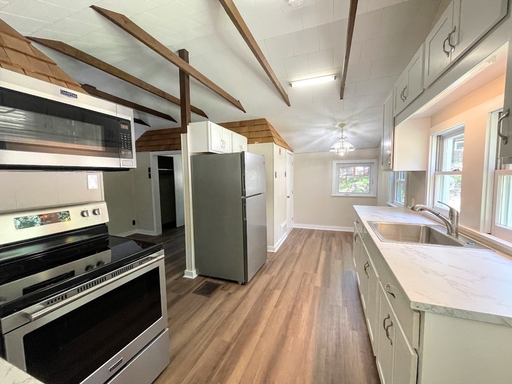 201 Fire Road, 16
