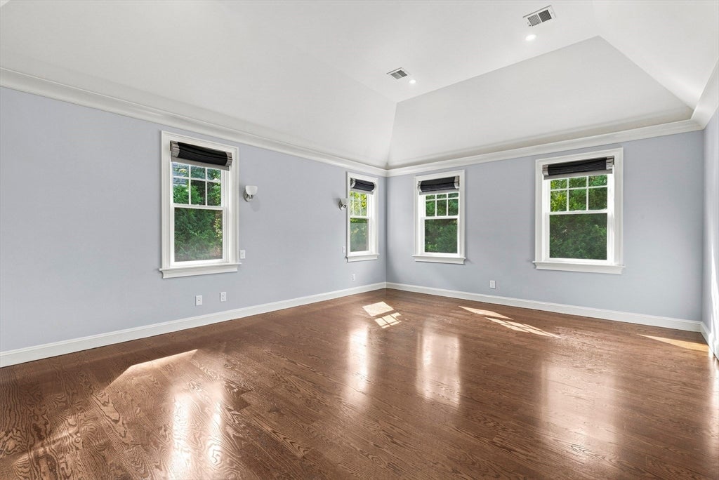 31 Kesseler Way, Newton, MA Photo #16