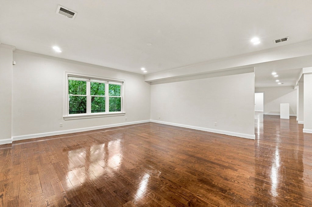 31 Kesseler Way, Newton, MA Photo #21