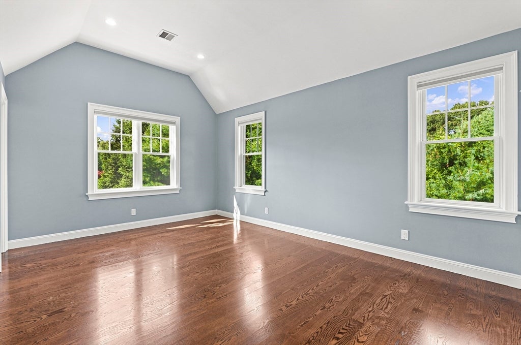 31 Kesseler Way, Newton, MA Photo #27