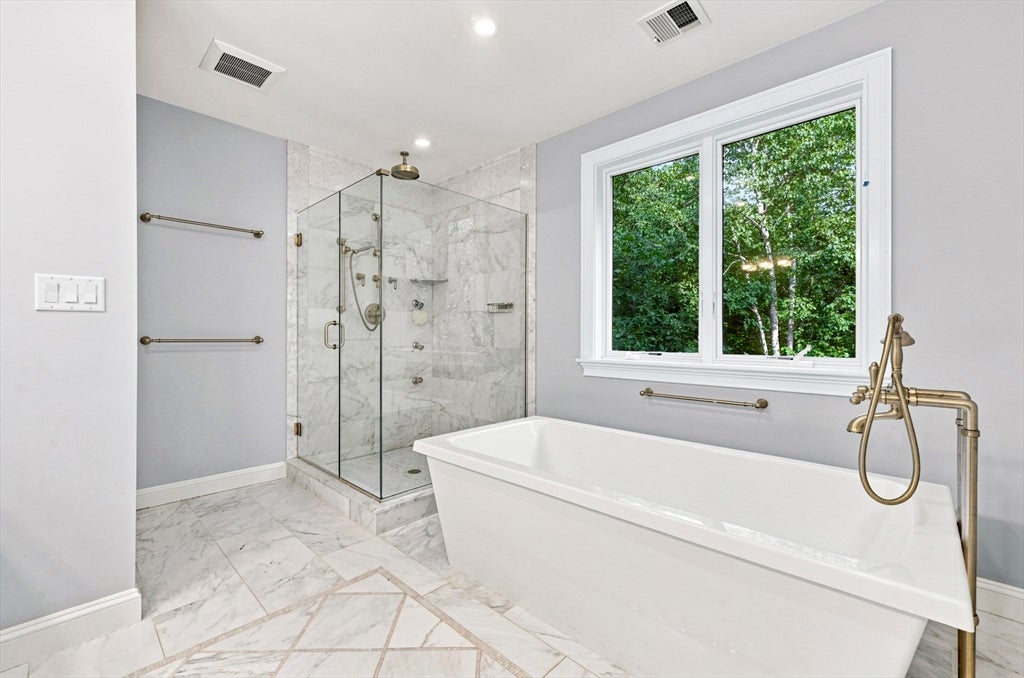 31 Kesseler Way, Newton, MA Photo #10