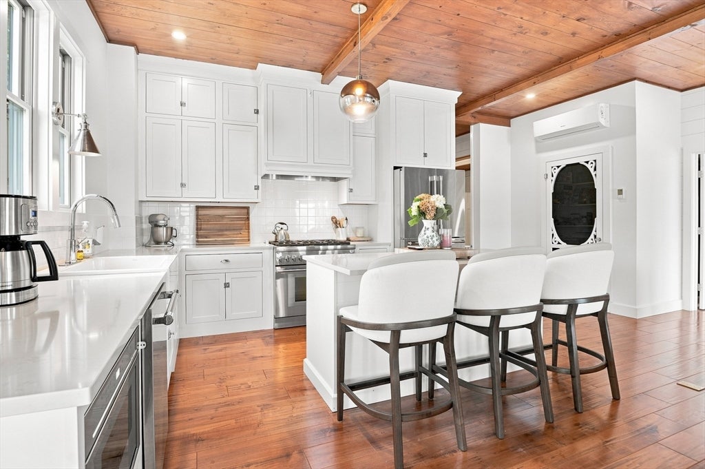 182 Manchaug Road, Sutton, MA Photo #9