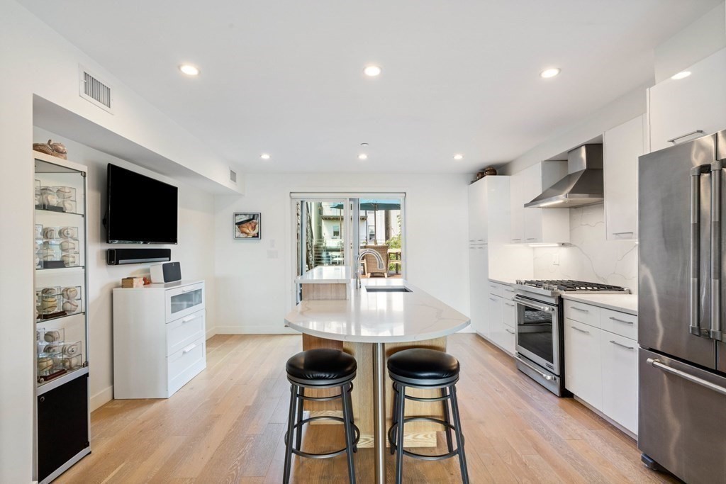 288 Marginal St 4