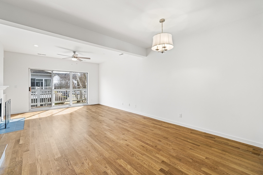 20 Ship Ave 44