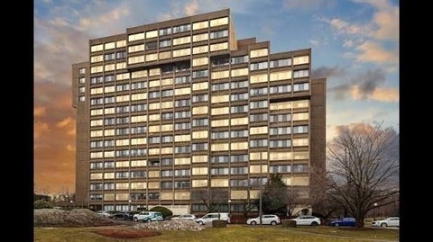 Photo of 250 Hammond Pond Parkway #1105S, Newton, MA 02467 (MLS # 73569956)