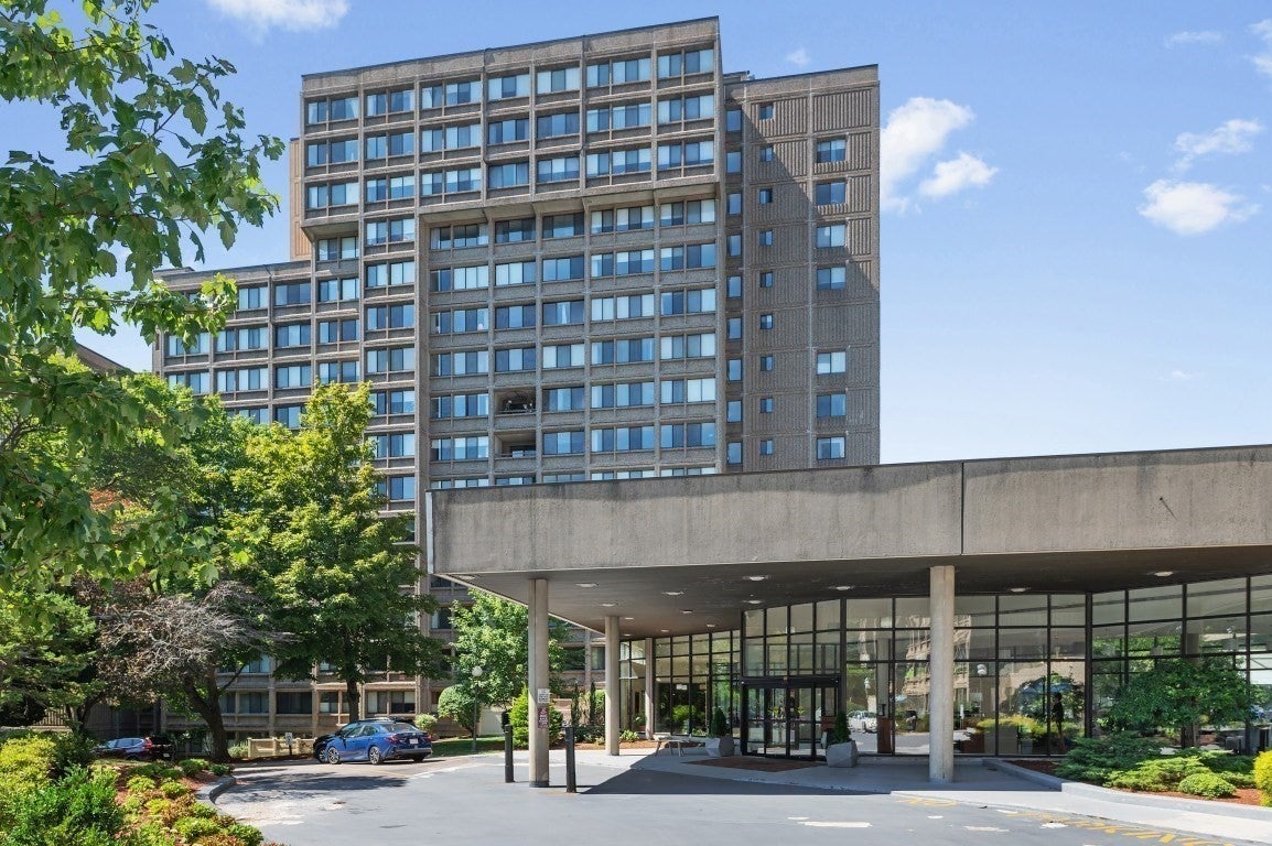 250 Hammond Pond Parkway 1105S, Newton, MA Photo #27