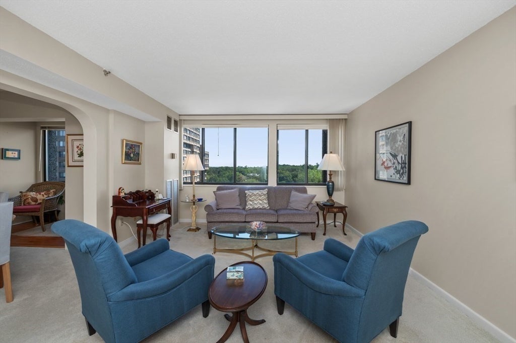 250 Hammond Pond Parkway 1105S