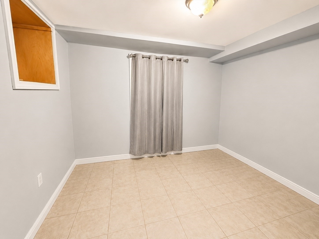 544-546 Plymouth Ave, Fall River, MA Photo #28