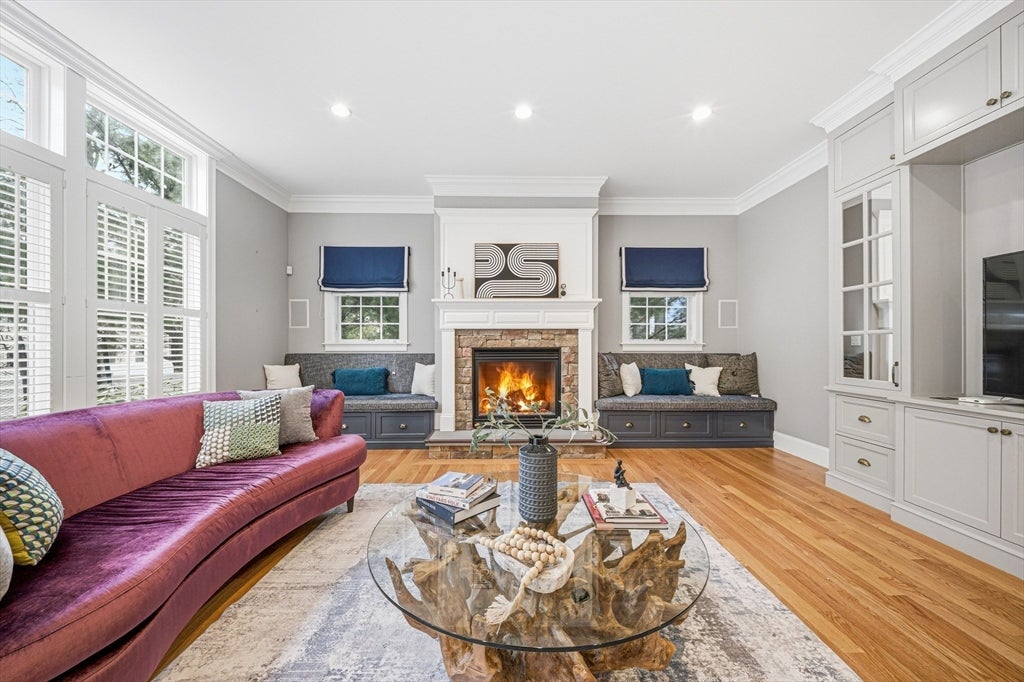 Photo of 24 Normandy Rd, Lexington, MA