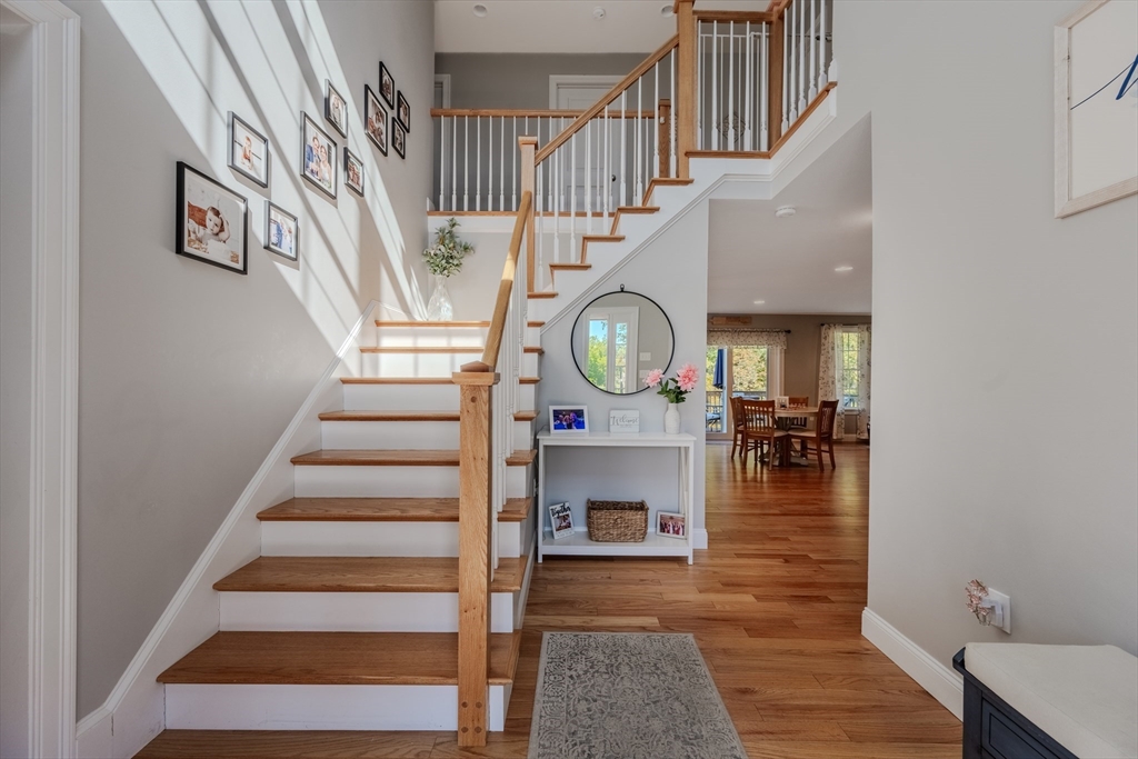 12 Hayfield Rd