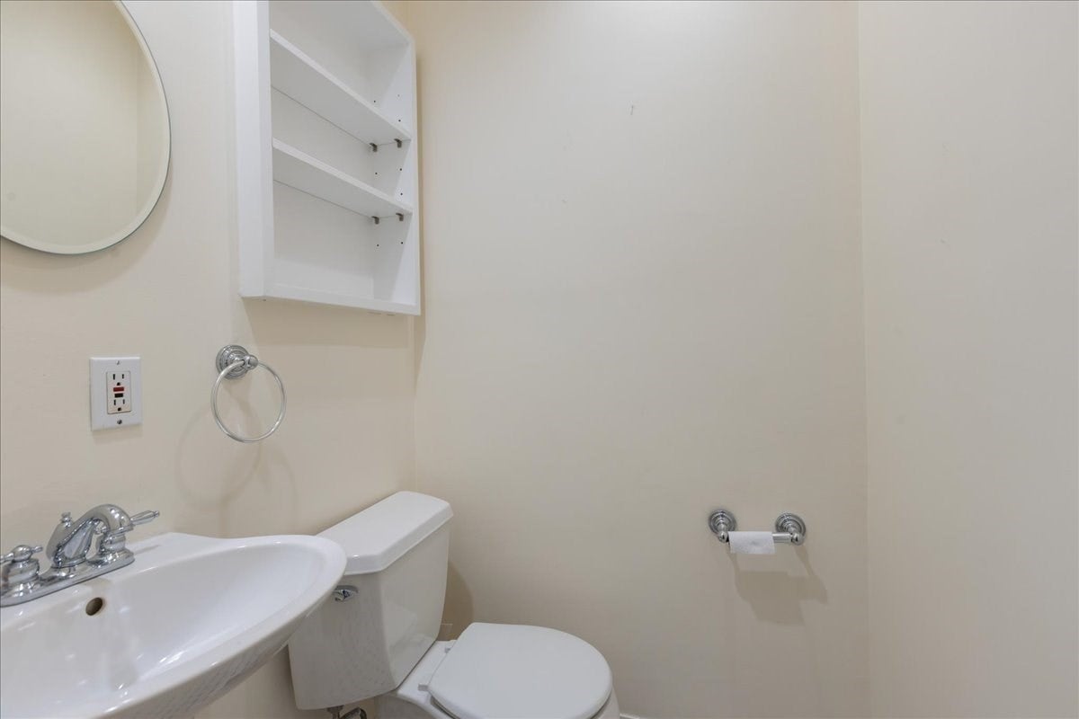 79 Menotomy Rd, Arlington, MA, 79 Menotomy Rd, Arlington, MA Photo #9