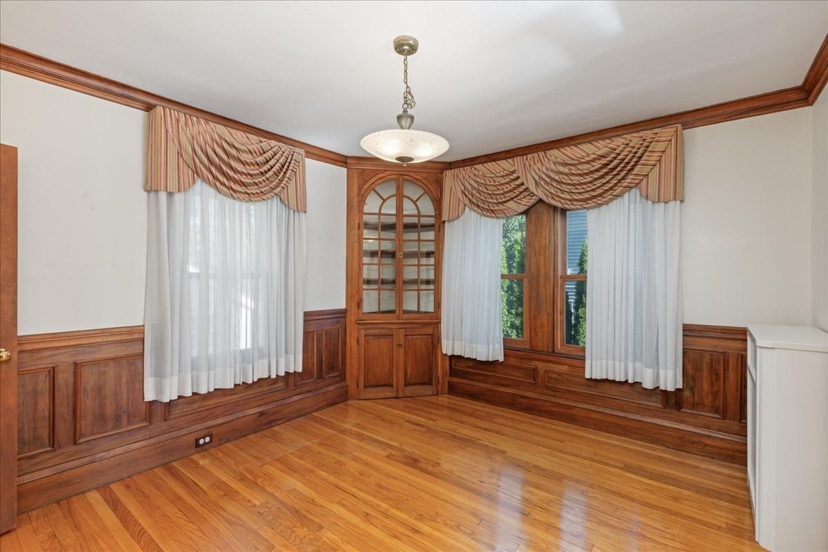 79 Menotomy Rd, Arlington, MA, 79 Menotomy Rd, Arlington, MA Photo #10