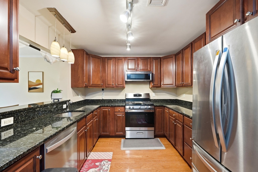 11 Cheriton Rd #306, Boston, MA Photo #5