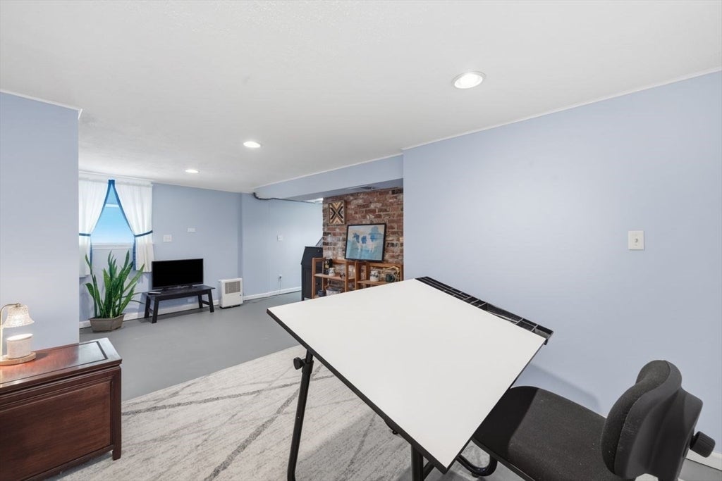 34 Harwich Road, West Springfield, MA, 34 Harwich Road, West Springfield, MA Photo #27