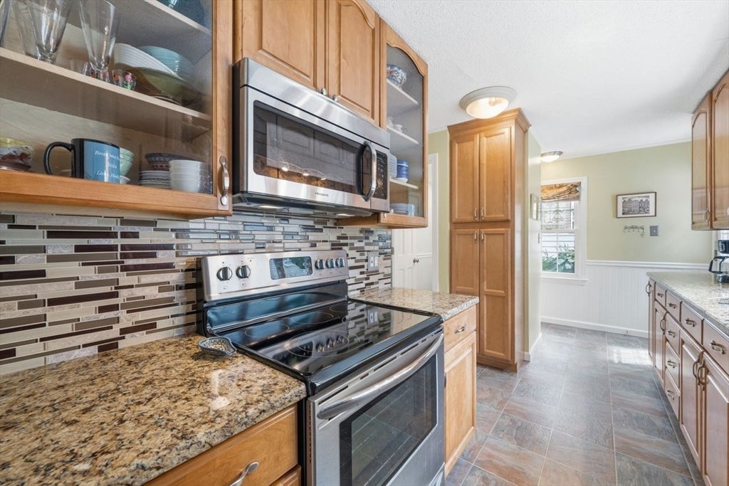 34 Harwich Road, West Springfield, MA, 34 Harwich Road, West Springfield, MA Photo #9