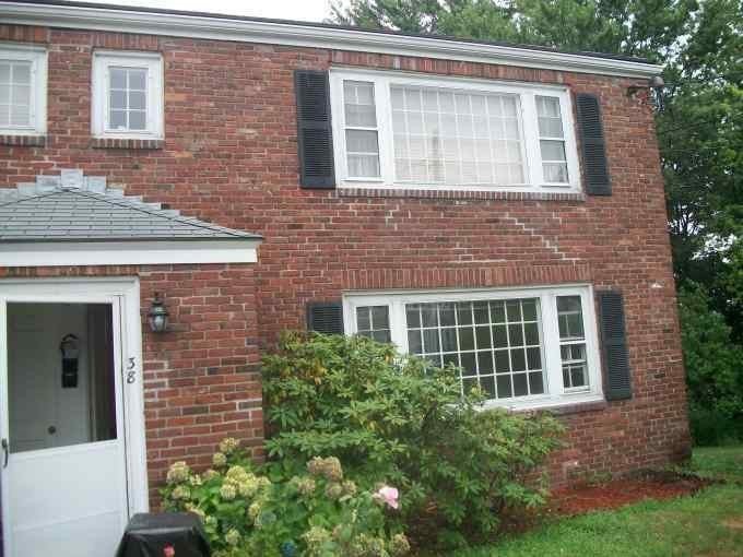 70 Bryan Rd b