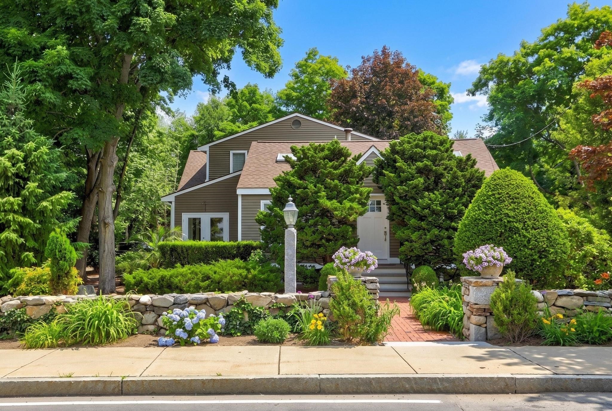129 Pearl Street, Burlington MA 01803