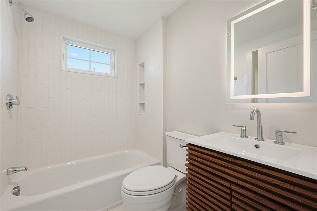 17 Kilburn Road, Newton, MA, 17 Kilburn Road, Newton, MA Photo #9