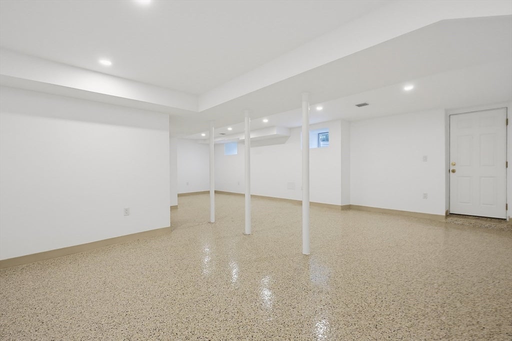 17 Kilburn Road, Newton, MA, 17 Kilburn Road, Newton, MA Photo #22