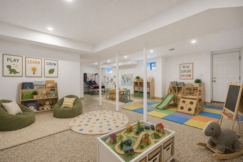 17 Kilburn Road, Newton, MA, 17 Kilburn Road, Newton, MA Photo #21