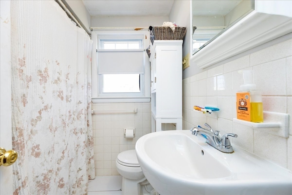 52 Albemarle Ave, Lexington, MA, 52 Albemarle Ave, Lexington, MA Photo #27