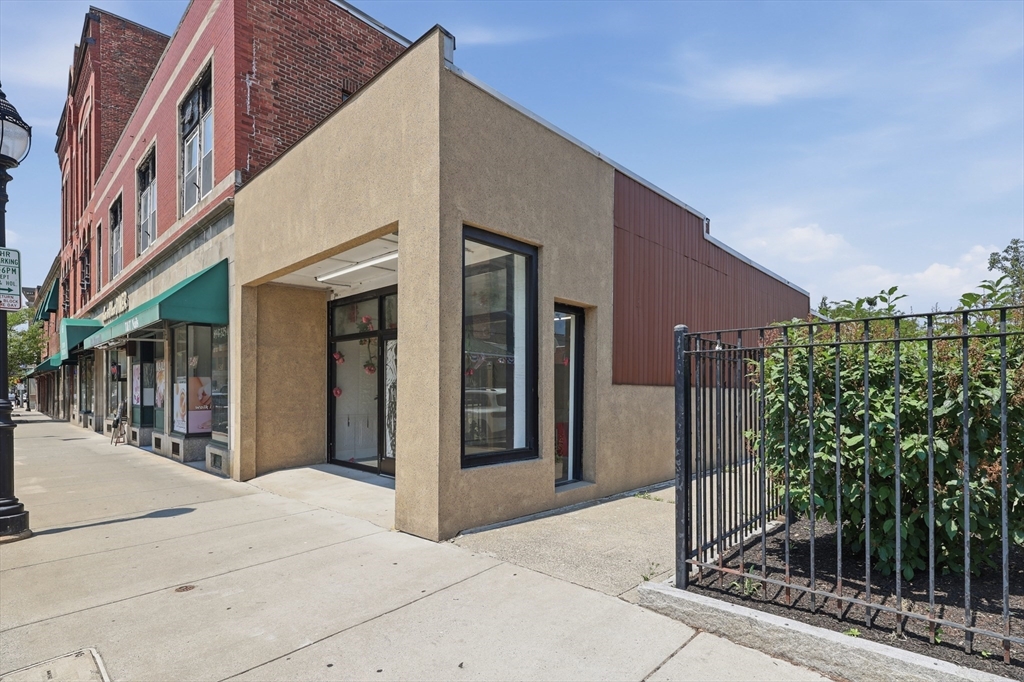 649 Main Street