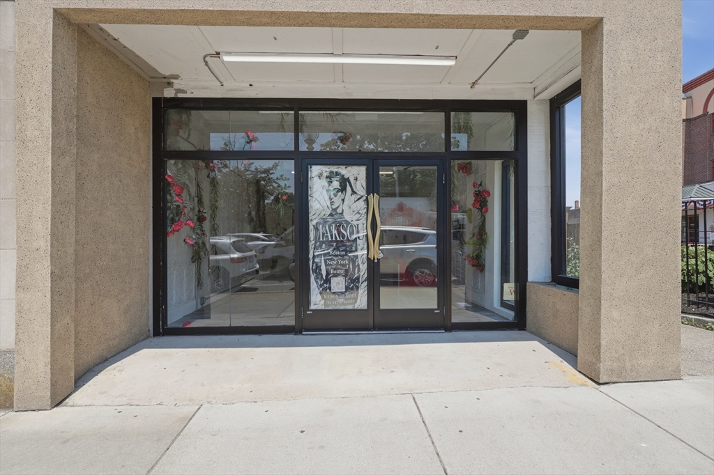 649 Main Street