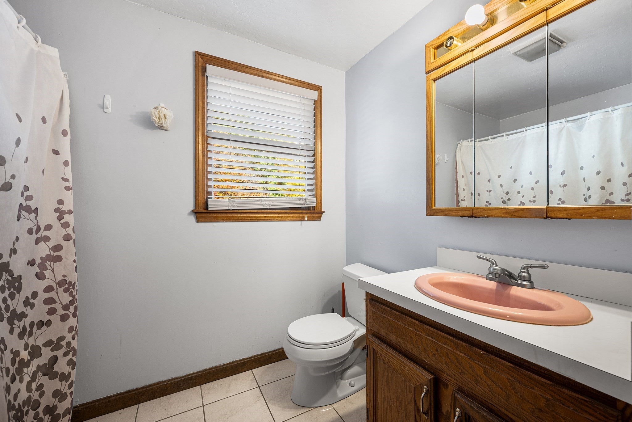 30 Constance Dr, Lowell, MA, 30 Constance Dr, Lowell, MA Photo #22
