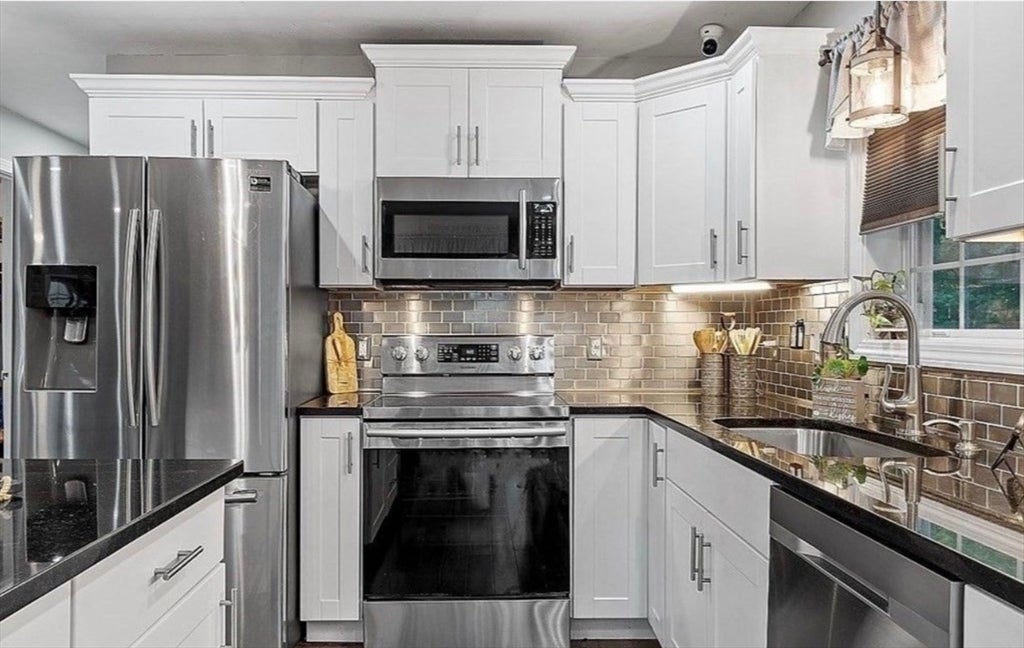 127 Payson St, Fitchburg, MA, 127 Payson St, Fitchburg, MA Photo #7