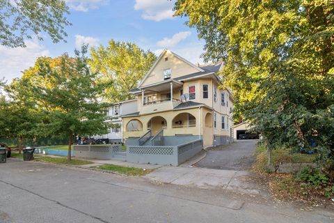 195-197 Massasoit Avenue Springfield MA 01107