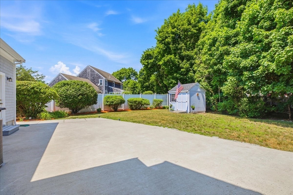 45 Cobblestone Ln