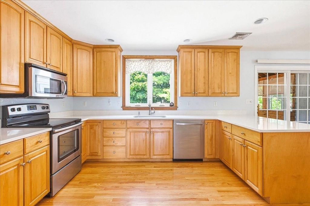 45 Cobblestone Ln