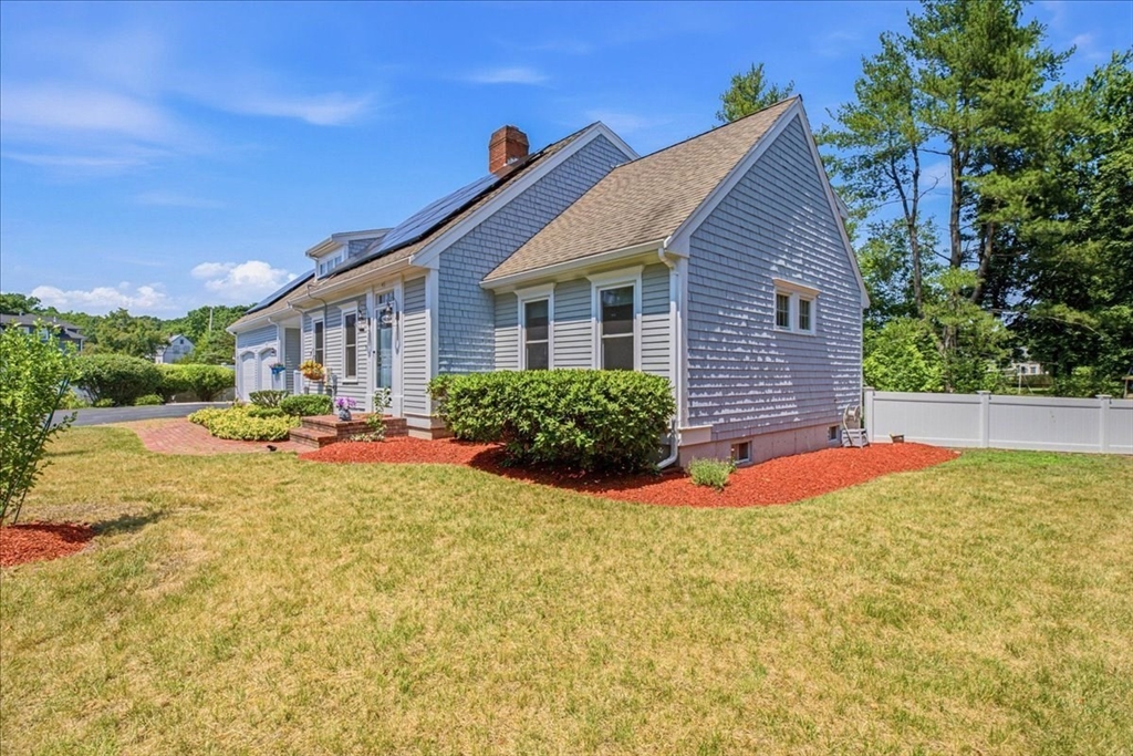 45 Cobblestone Ln