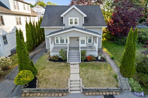 Photo of 22 Frank St, Worcester, MA 01604 (MLS # 73514146)