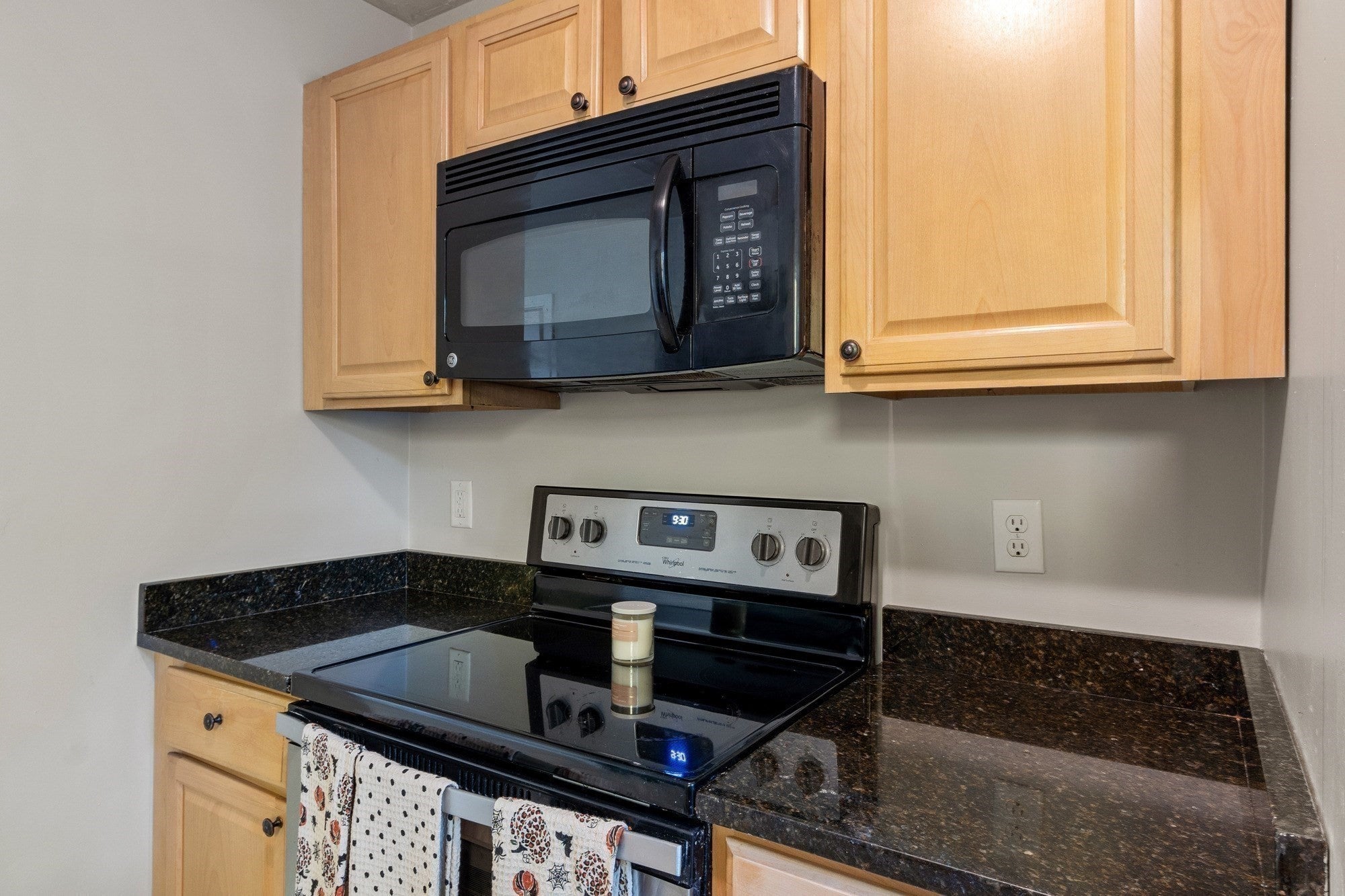 21 Roosevelt Rd, Tewksbury, MA, 21 Roosevelt Rd, Tewksbury, MA Photo #10