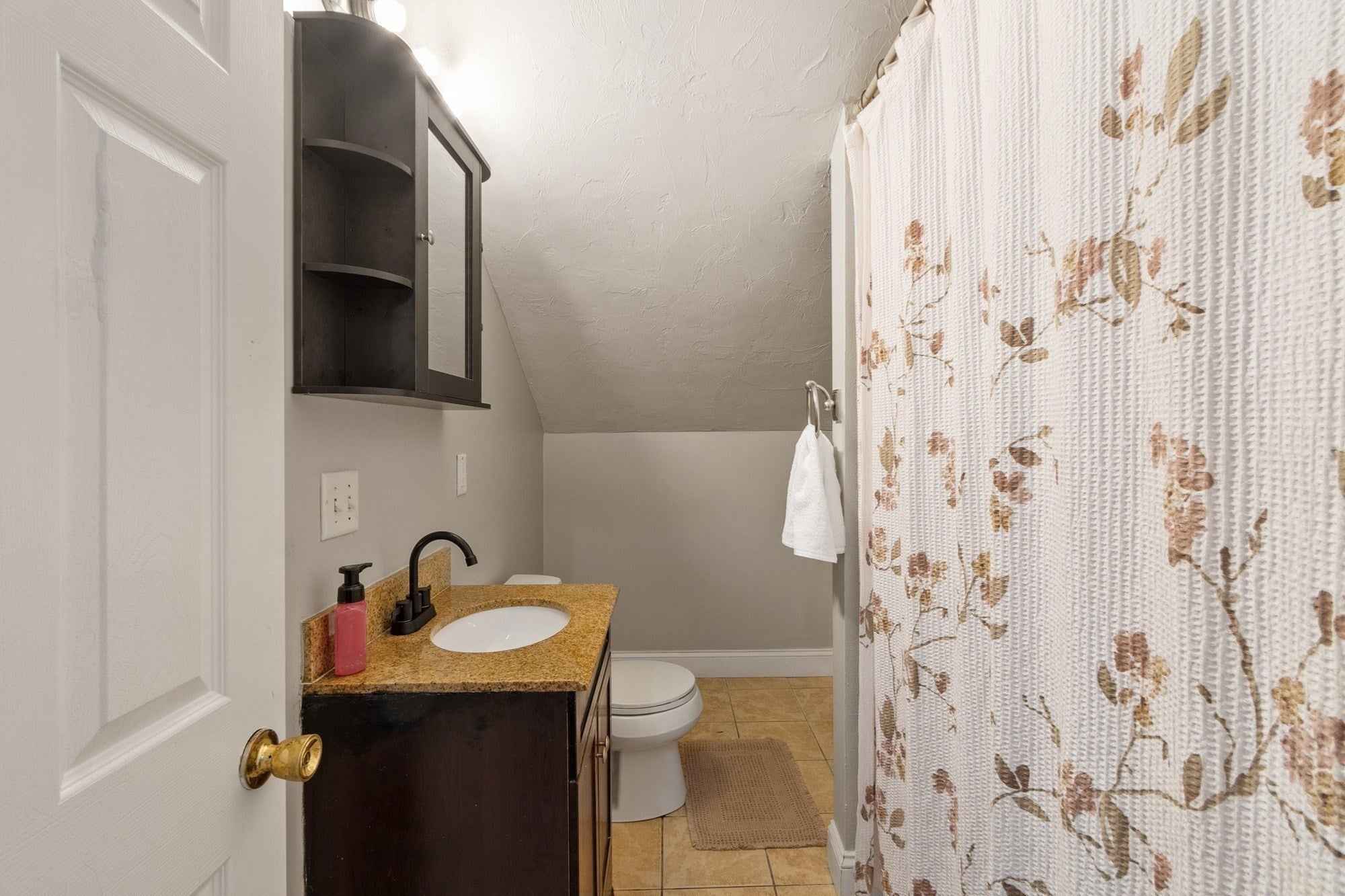 21 Roosevelt Rd, Tewksbury, MA, 21 Roosevelt Rd, Tewksbury, MA Photo #18