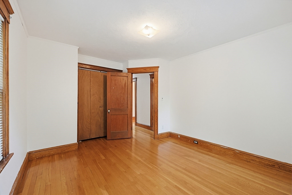 86 Hawthorne St, Boston, MA Photo #32